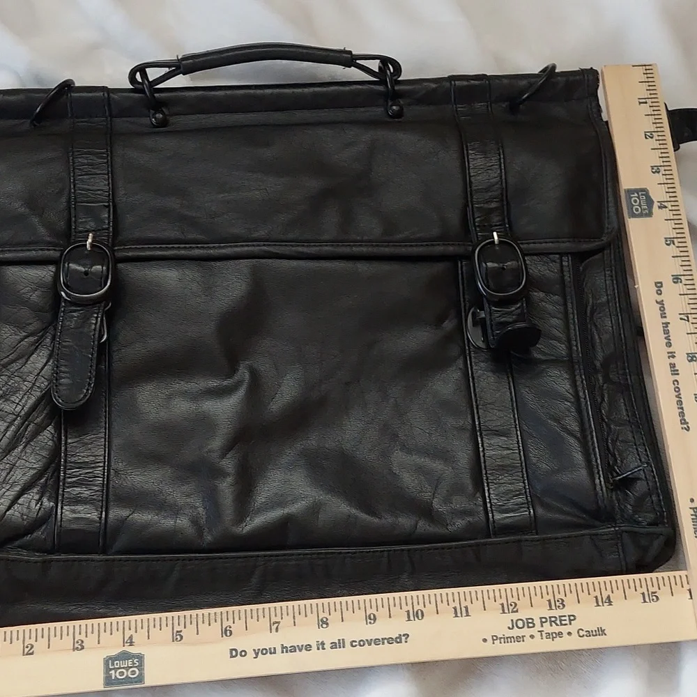 Black Leather Unbranded Messenger Bag Magnetic Snap Close Shoulder Strap 16